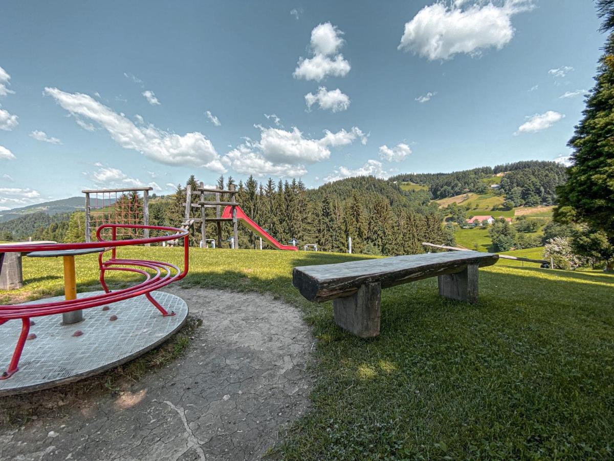 Apartmaji Na Kozolcu - Smogavc Zreče Buitenkant foto